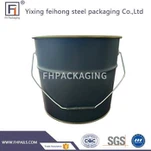 Offene Latexfarbeimer mit Kopf